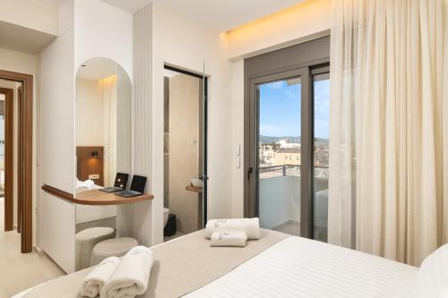 Lovelia Luxury Apartment with Private Parking