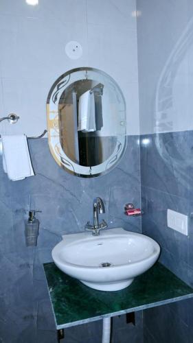 Ένα μπάνιο στο Harmony Homestay Chail koti