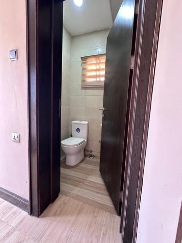 Ванная комната в Urban Oasis Kaduna