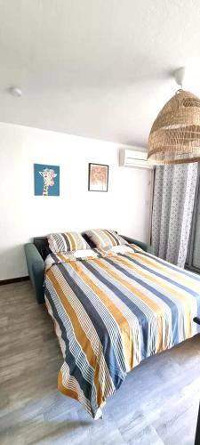 COSY APPART LE COUCHANT 4 Pers - CLIM, BALCON,PISCINE,PLAGE 5 MIN, LA GRANDE MOTTE