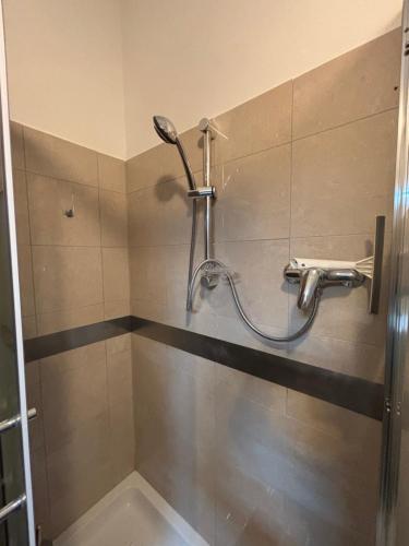 Ένα μπάνιο στο MASCAGNI HOUSE - Climatizzato - Ampio e confortevole - Parcheggio comodo gratuito