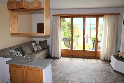 LAAX sonnige Gartenwohnung