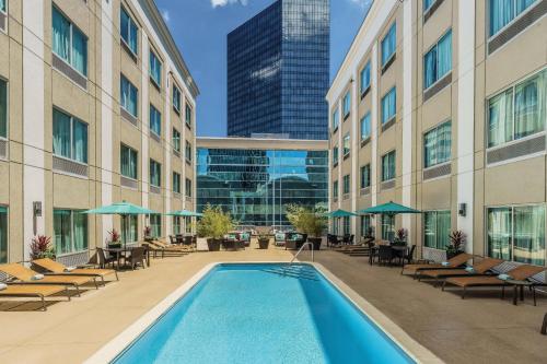 Courtyard Charlotte City Center Image