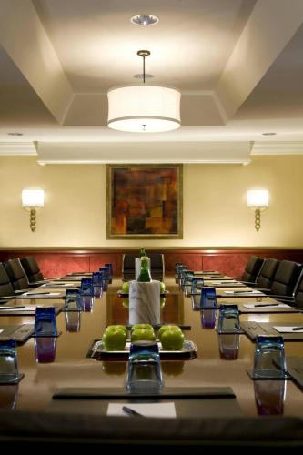 Coin salon dans l'établissement Washington Dulles Airport Marriott