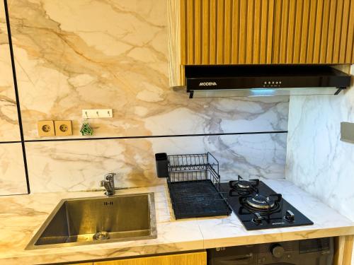 Kuchyň nebo kuchyňský kout v ubytování Apt Embarcadero 2BR with Netflix & Pool by Damaresa