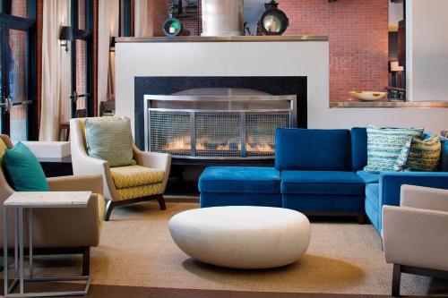 Residence Inn by Marriott San Diego Downtown/Gaslamp Quarter Image