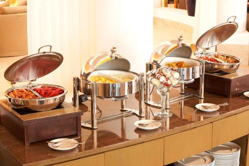 Еда / где поесть недалеко от курортного отеля