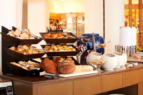 Еда / где поесть недалеко от курортного отеля