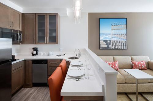 Residence Inn by Marriott San Diego Downtown/Bayfront Image