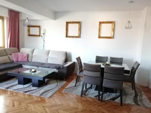 Posezení v ubytování Sandra's apartment