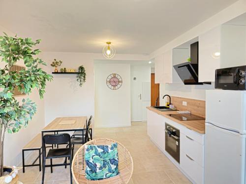 Les chambres de Sandrine avec salle d'eau privée dans un appartement en collocation