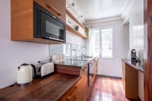 Loft d Exception au Pied des Champs-Élysées