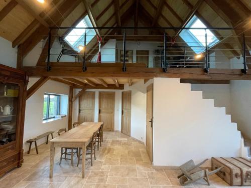 Photo de la galerie de l'établissement Ancienne grange rénovée en Xaintrie, à Hautefage