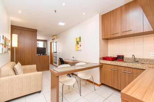 Η κουζίνα ή μικρή κουζίνα στο Nobile Hotel em Brasília 03832