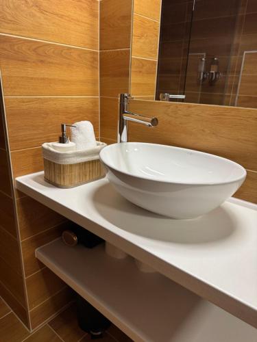 Bilik mandi di "Apartament z widokiem Cicha 13B" - Centrum, garaż podziemny