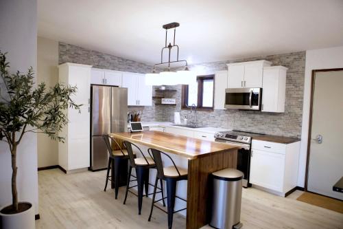 Gallery image of Luxury Northern Light Oasis in Fairbanks