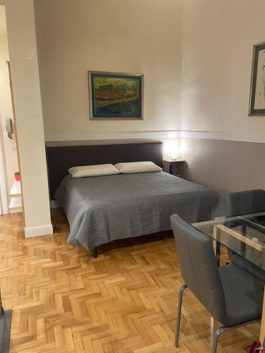 Elian Apartament in The Center of Rome #3 Colosseo