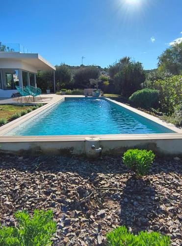 Πισίνα στο ή κοντά στο Villa luxe Ibiza Style, with heated pool