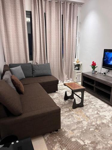 Shared Apartment with one person In The City Center 2Bedroom 5G Internet