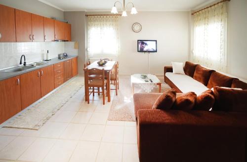 Διαμέρισμα με κήπο στην Χλόη Καστοριάς