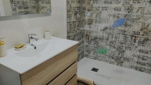 Un baño de Céntrico y amplio piso en Béjar