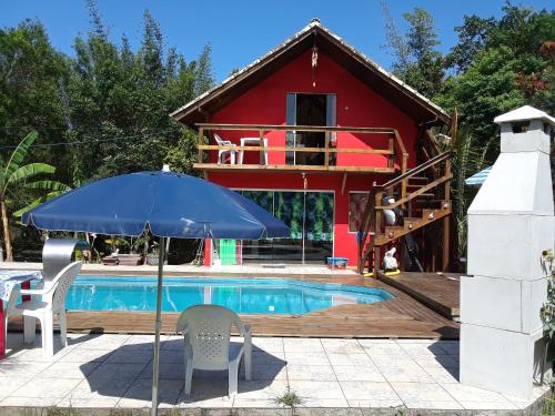 Piscina en o cerca de Condomínio 3 casas