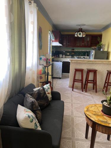 Cuina o zona de cuina de Hostal Bless house
