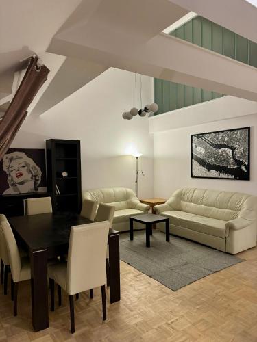 Dalimilova Apartments