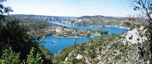Φυσικό τοπίο κοντά σε αυτή η παραθεριστική κατοικία