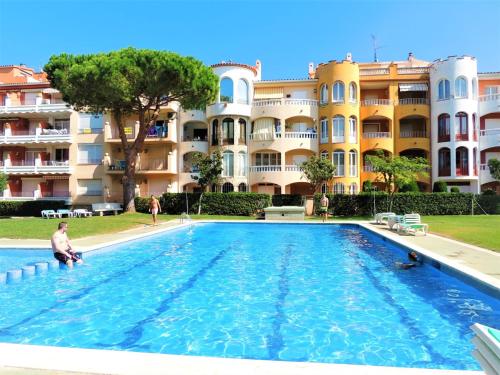 Apartment Empuriabrava near the Sea