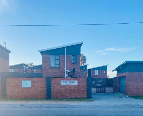 Hoone, kus külalistemaja asub