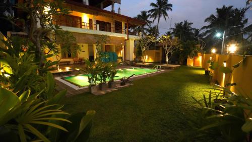 Kolam renang di atau dekat dengan OMA Hikkaduwa