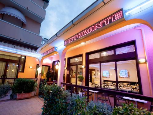 Fotografie z fotogalerie ubytování Hotel Sileoni v destinaci Marina di Cecina