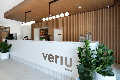 Veriu Macquarie Parkに飾ってある許可証、賞状、看板またはその他の書類