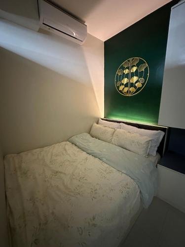 Modern and Cozy Suite at Shore Residences