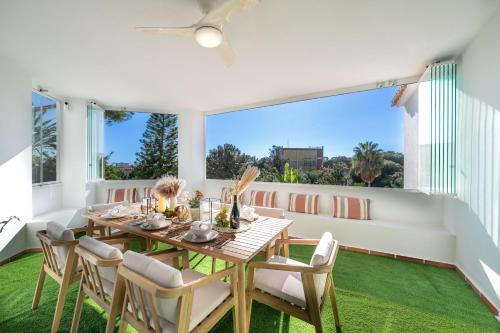 VACATION MARBELLA I Villa Azahar Retreat, Paradise for Golfers, Private Heated Pool, BBQ Grill, Close to the Best Beaches and High-end Restaurants