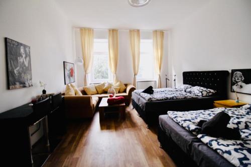 Cozy 2BR Apartment Ideal for Families & Long Stays