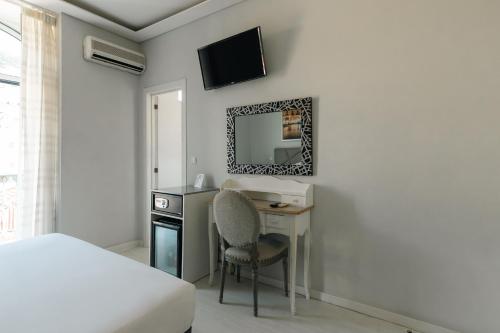 Grande Pensao Residencial Alcobia