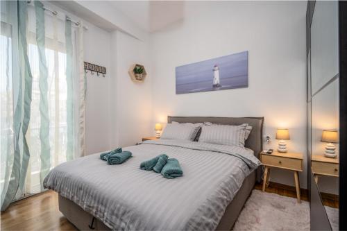 Stylish Koukaki Retreat by the Acropolis