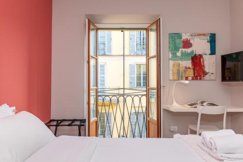 Luxurious & Spacious Flats in Duomo