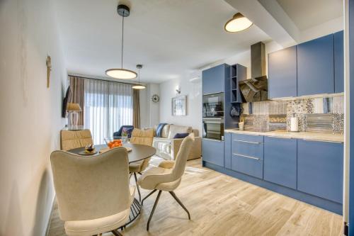 Blue Premium Apartment - CROWONDER LUXURY RENT