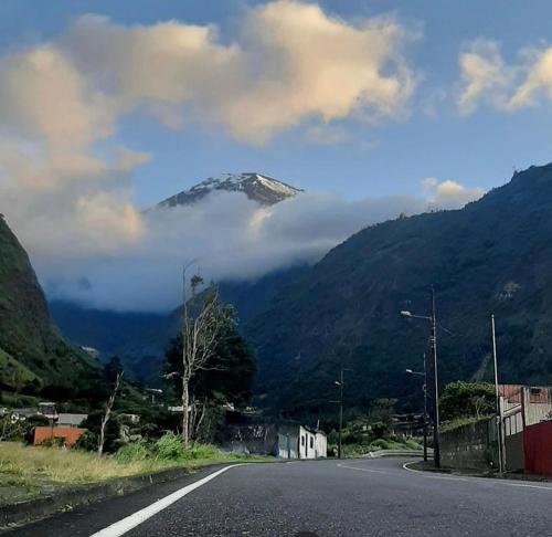ホステルから撮影された、または一般的な山の景色