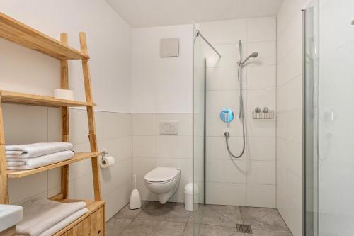 Koupelna v ubytování Haus am Hof