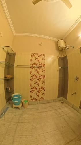 Un baño de Fort Glance by Shivalaya