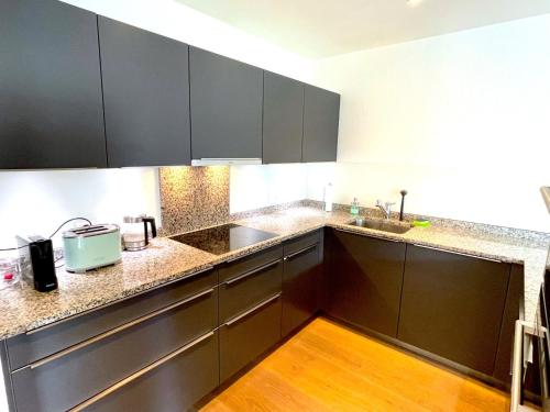 Modern with Alps Scenic Views and Concierge by SwissHut photo 3