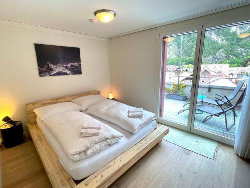 Penthouse Alps Scenic Views and Concierge by SwissHut