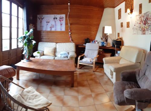 Photo de la galerie de l'établissement Chambres des Aubépines - Zénith, à Orléans