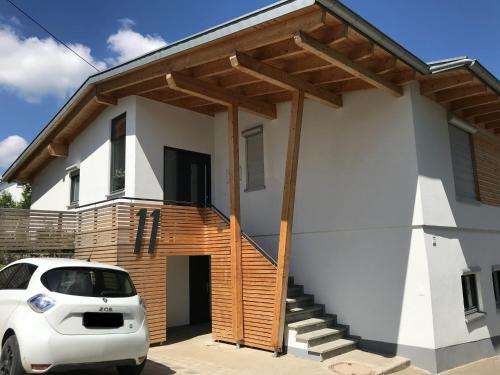Bangunan di mana terletaknya apartmen