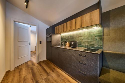 Dapur atau dapur kecil di MiLa Apartments