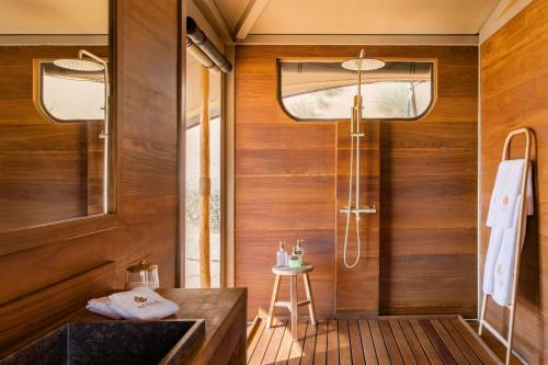 Koupelna v ubytování Amar Luxury Desert Ecolodge
